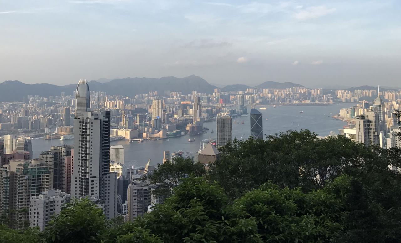 香港大灣區高質量發展上居於首位，反映香港實力。