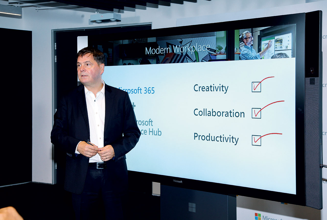 Microsoft近年力推作業平板Surface Hub，以及雲端版作業作業軟件Microsoft 365，期望改變既有的辦公室生態。