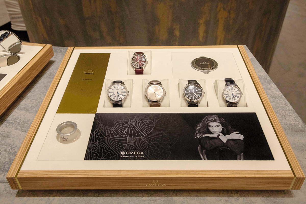 品牌邀請了Cindy Crawford 的17歲女兒Kaia Gerber出任 “Tresor”女性腕錶系列的代言人，以吸納年青客戶。