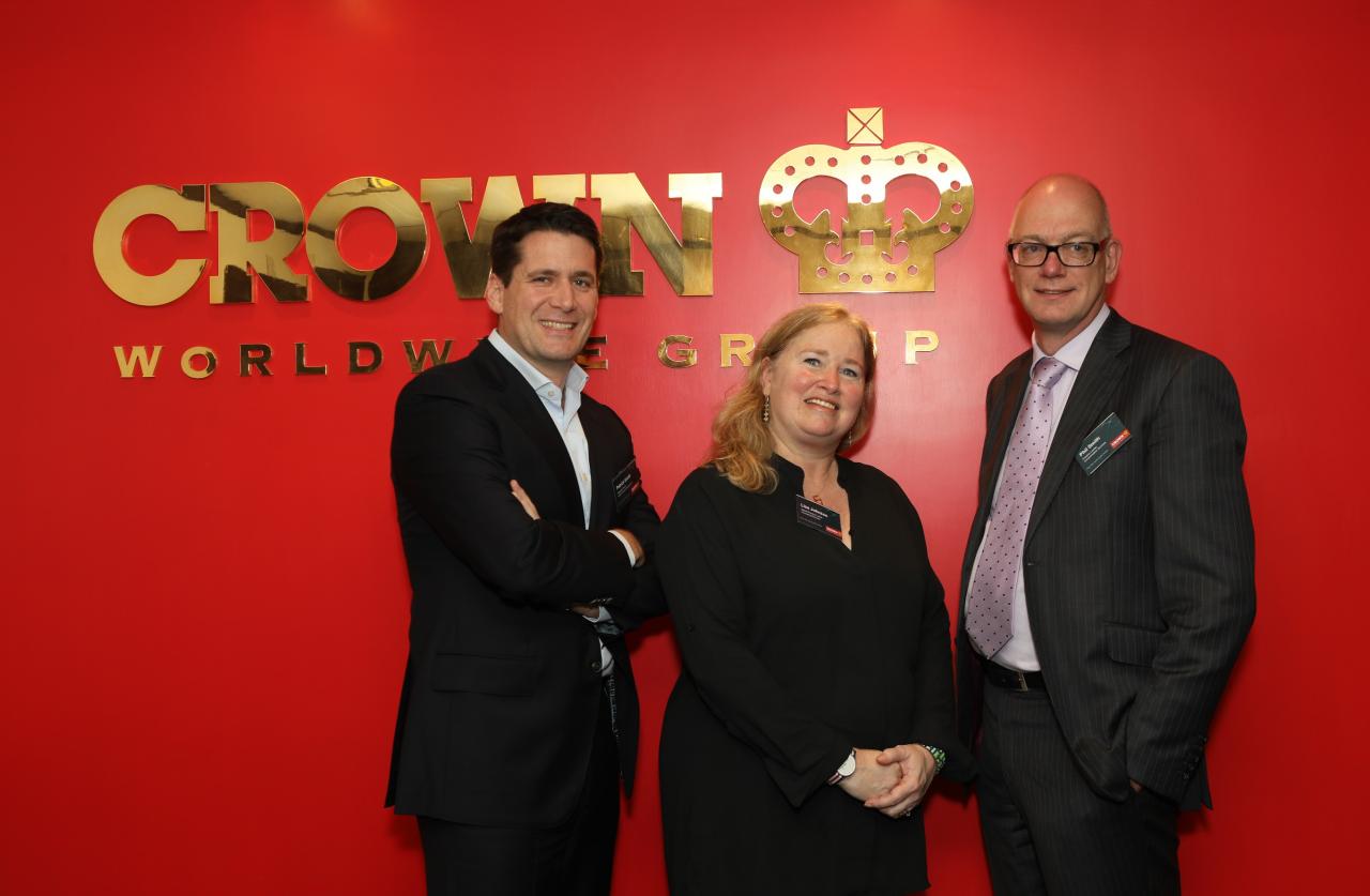 由左至右：Crown World Mobility亞太地區銷售和客戶管理總監Patrick Groth、安居諮詢服務負責人Lisa Johnson、薪酬服務業務負責人Phil Smith