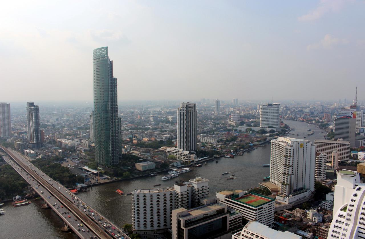 隨著中國一帶一路經濟項目的進行，泰國地產市場也將相應升溫。