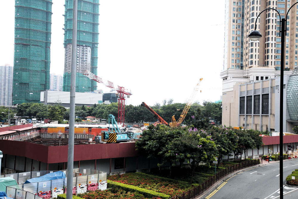 億京於荃灣楊屋道的用地，西邊地盤已放棄興建酒店的方案。