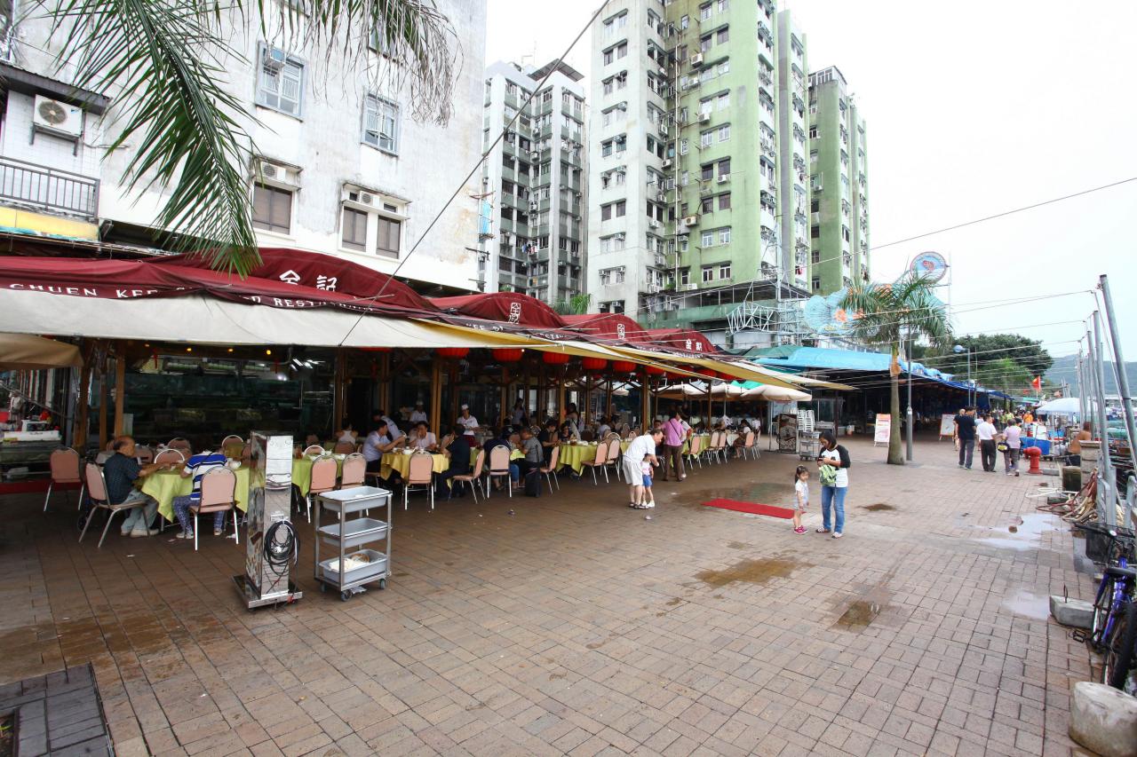 香港為亞洲人均海鮮消耗第二高的地區，每年人均消耗約六十五點五公斤海鮮產品。