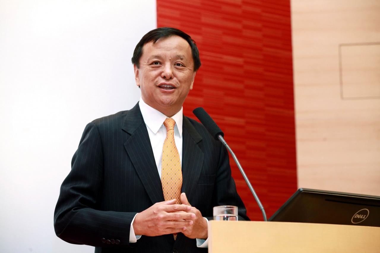 港交所行政總裁李小加稱，港股雖受貿易戰影響，但未見恐慌。