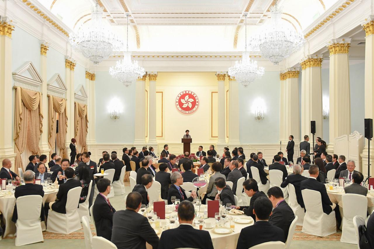 大灣區發展綱要公布後，香港特區舉行宣講會，宴請中央及區內貴賓。