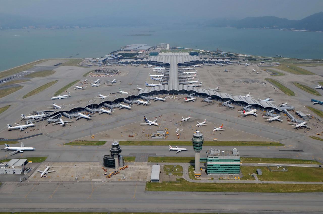 香港正建第三條跑道，將為航空業提供更多增長空間。