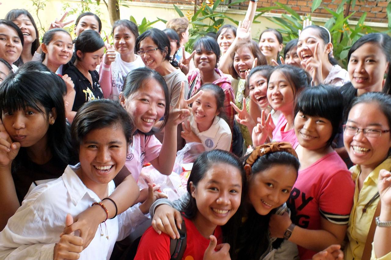 現時超過一半的柬埔寨人口平均年齡在25歲左右。