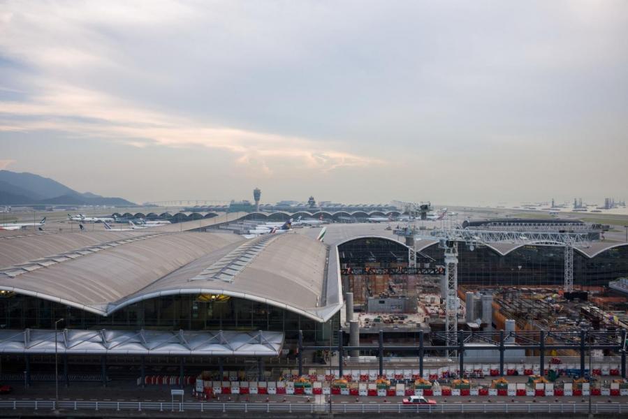 中港兩地落實擴大航空運輸安排,對本港旅遊業來說是極好消息。 中港兩地落實擴大航空運輸安排,對本港旅遊業來說是極好消息。