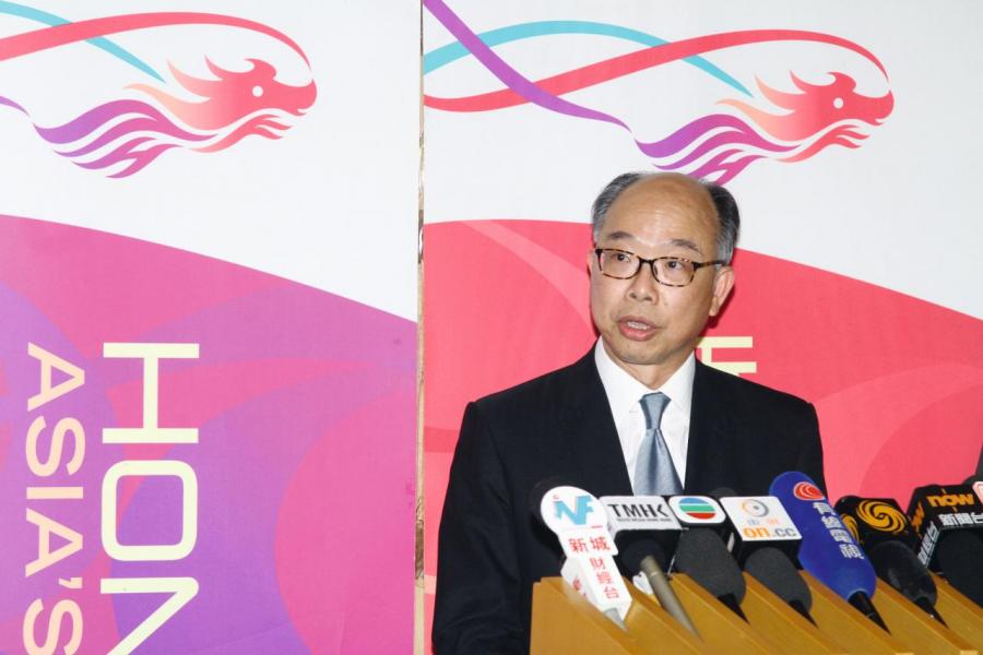 運輸及房屋局局長陳帆解釋推出「空置稅」並非針對發展商,只是希望在房屋短缺時建立平衡點。 運輸及房屋局局長陳帆解釋推出「空置稅」並非針對發展商,只是希望在房屋短缺時建立平衡點。
