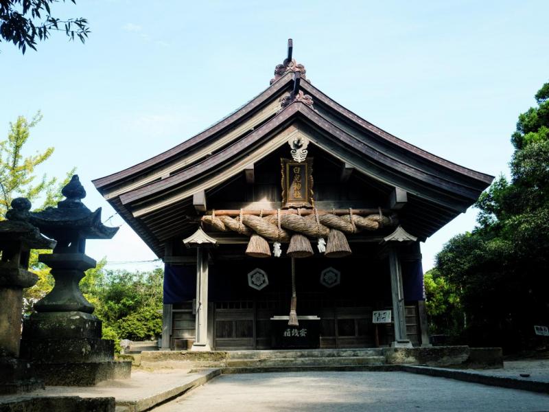 白兔神社是鳥取著名的戀愛神社,亦可結人緣,做服務性行業或面對客戶的朋友也適合來參拜。 白兔神社是鳥取著名的戀愛神社,亦可結人緣,做服務性行業或面對客戶的朋友也適合來參拜。