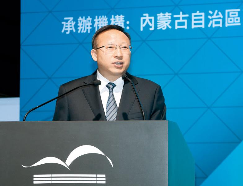 內蒙古自治區副主席張韶春。 內蒙古自治區副主席張韶春。