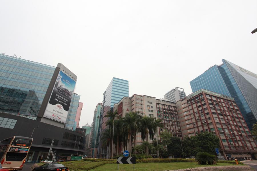 仲量聯行指東九龍由於持續有商廈供應,料該區寫字樓今年租金跌約15%。 仲量聯行指東九龍由於持續有商廈供應,料該區寫字樓今年租金跌約15%。