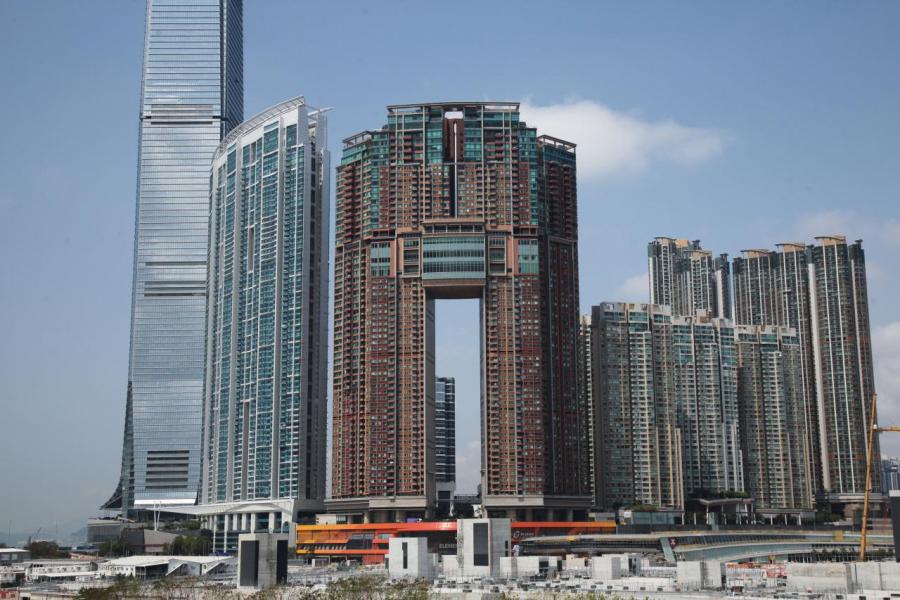 香港蟬聯海外專才住宿最貴城市,反映本港營商成本持續偏高,其實並非好事。 香港蟬聯海外專才住宿最貴城市,反映本港營商成本持續偏高,其實並非好事。