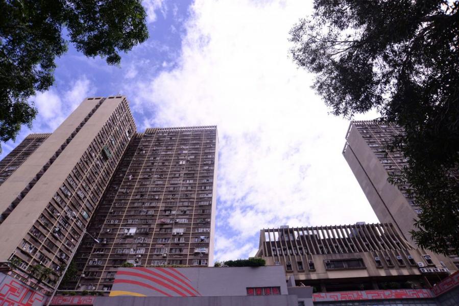 黃大仙下邨的綠表市場出現大劈價成交,兩房單位短短一個月跌價兩成。 黃大仙下邨的綠表市場出現大劈價成交,兩房單位短短一個月跌價兩成。