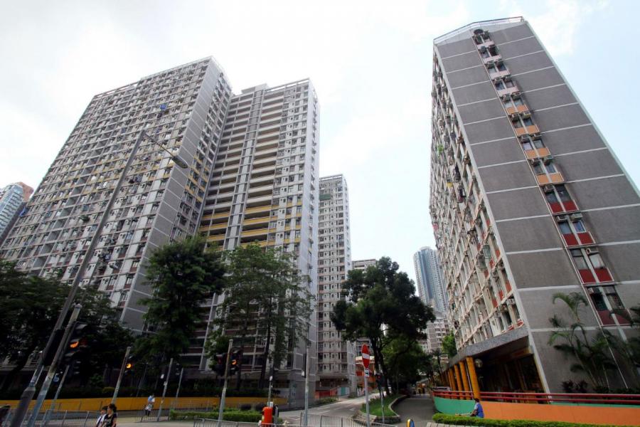 黃大仙東頭(二)邨最近一宗成交較市價低逾四成,呎價屬屋苑逾兩年新低。 黃大仙東頭(二)邨最近一宗成交較市價低逾四成,呎價屬屋苑逾兩年新低。