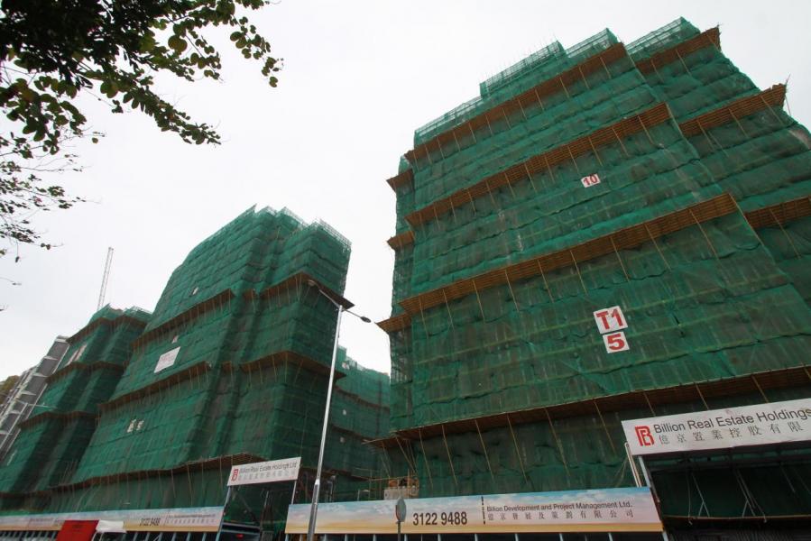 海日灣I去年賣樓以招標方式,今次II改公開發售,或與招標售樓近期備受批評有關。 海日灣I去年賣樓以招標方式,今次II改公開發售,或與招標售樓近期備受批評有關。