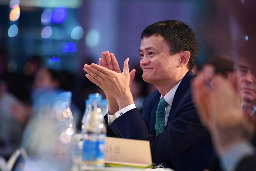 公司十週年慶典中,馬雲、馬化騰、劉強東、百度董事長李彥宏等人均拍片道賀,足見其江湖地位。 公司十週年慶典中,馬雲、馬化騰、劉強東、百度董事長李彥宏等人均拍片道賀,足見其江湖地位。