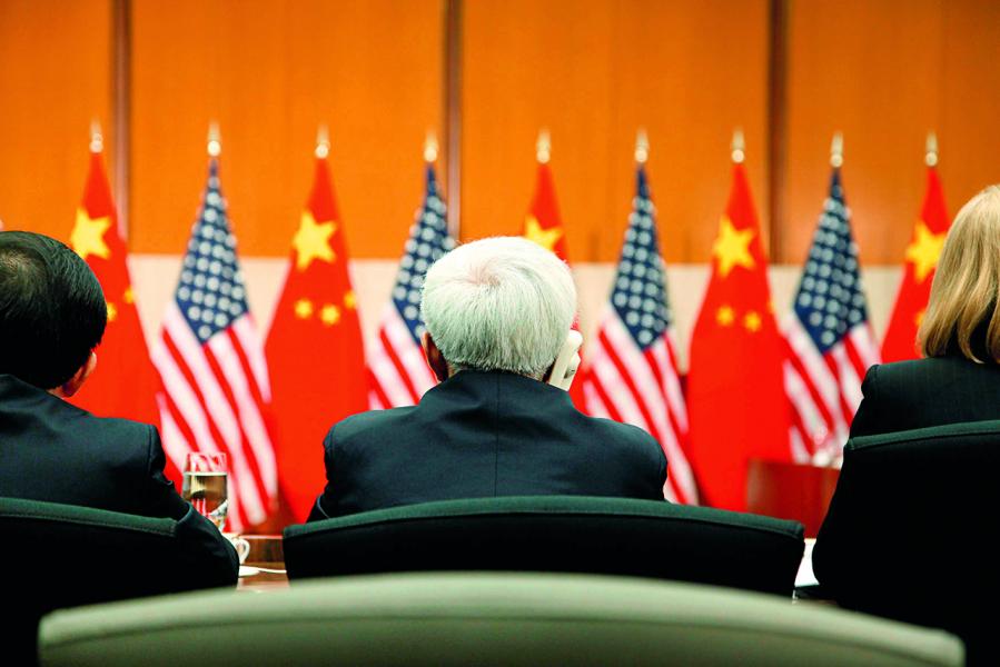 中美之間的貿易戰將會持續,而地緣政治危機估計亦令中美關係反覆。 中美之間的貿易戰將會持續,而地緣政治危機估計亦令中美關係反覆。