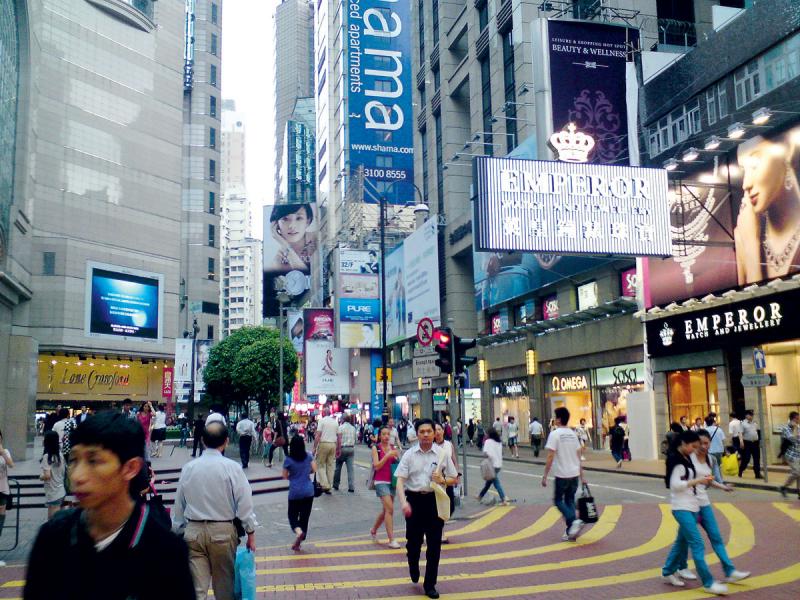 在香港上市有助建立品牌地位和提高知名度。 在香港上市有助建立品牌地位和提高知名度。
