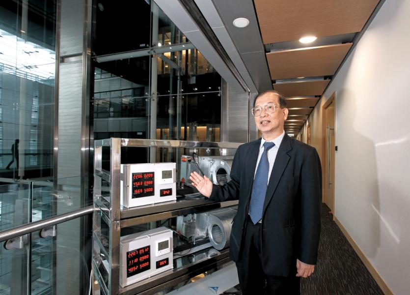 微電有限公司主席兼創辦人翟炳權表示,中小企可透過供應鏈為綠色金融作貢獻。 微電有限公司主席兼創辦人翟炳權表示,中小企可透過供應鏈為綠色金融作貢獻。