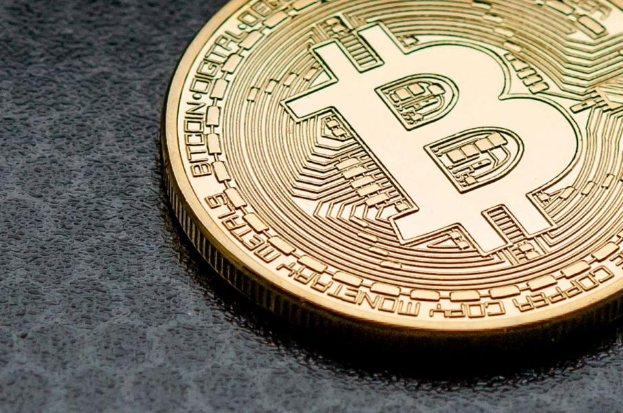 加密貨幣是建基於區塊鏈作為支付技術的數碼貨幣,比特幣就是其代表者。 加密貨幣是建基於區塊鏈作為支付技術的數碼貨幣,比特幣就是其代表者。