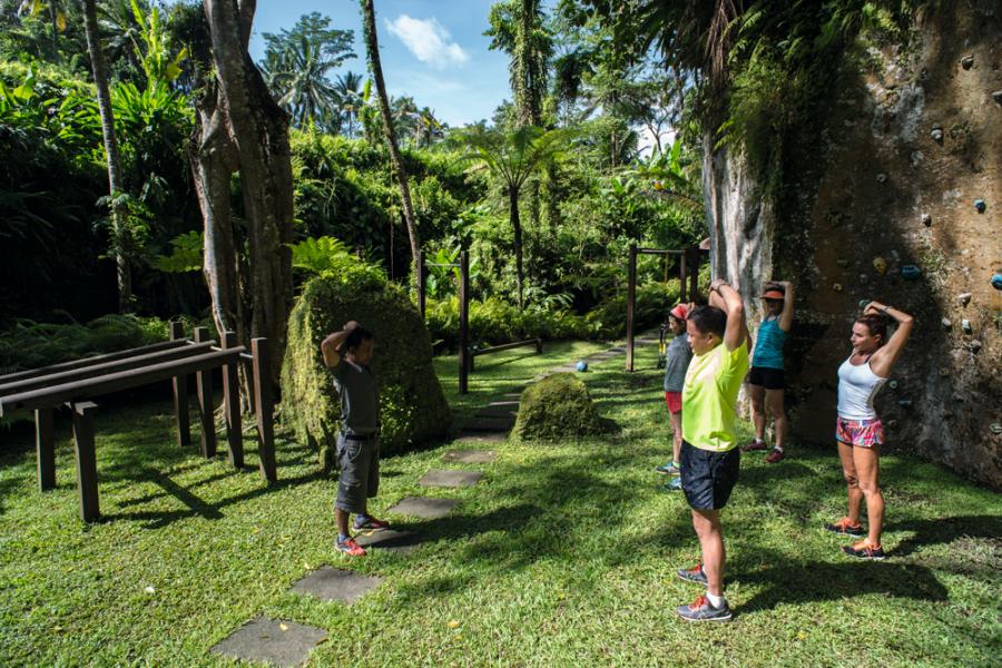 阿育吠陀(Ayuverda)模式以全面性的Retreat體驗為主,由飲食、推拿、瑜伽及冥想等各方面,以達到更好的身心平衡。 阿育吠陀(Ayuverda)模式以全面性的Retreat體驗為主,由飲食、推拿、瑜伽及冥想等各方面,以達到更好的身心平衡。