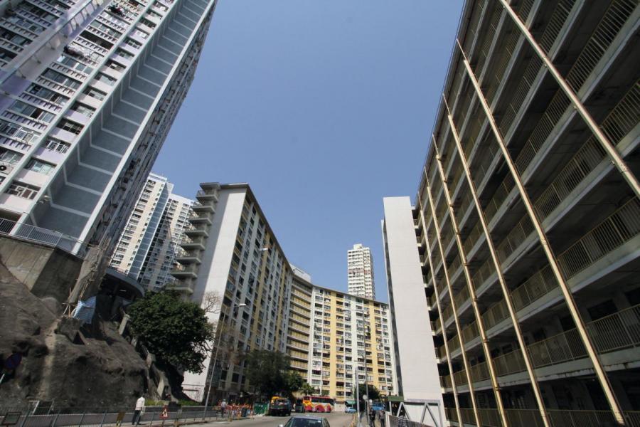 公營房屋增加,將會削弱私人市場對細價樓的需求。 公營房屋增加,將會削弱私人市場對細價樓的需求。