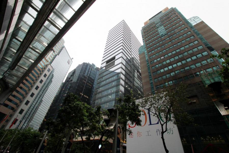 第3季灣仔及銅鑼灣甲廈租金,單季升幅達2.5%,冠絕各區。 第3季灣仔及銅鑼灣甲廈租金,單季升幅達2.5%,冠絕各區。