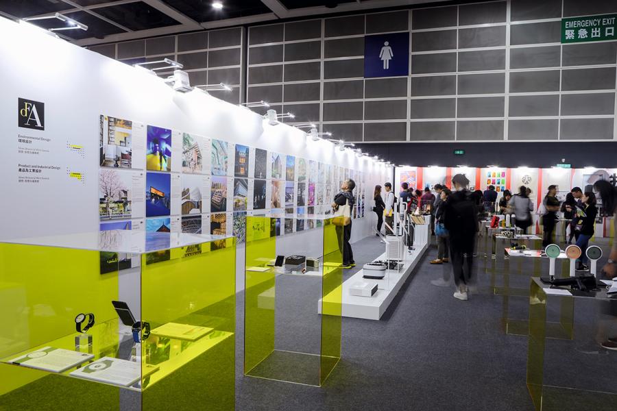 場內展示DFA設計獎各得獎者的獲獎作品及設計。 場內展示DFA設計獎各得獎者的獲獎作品及設計。