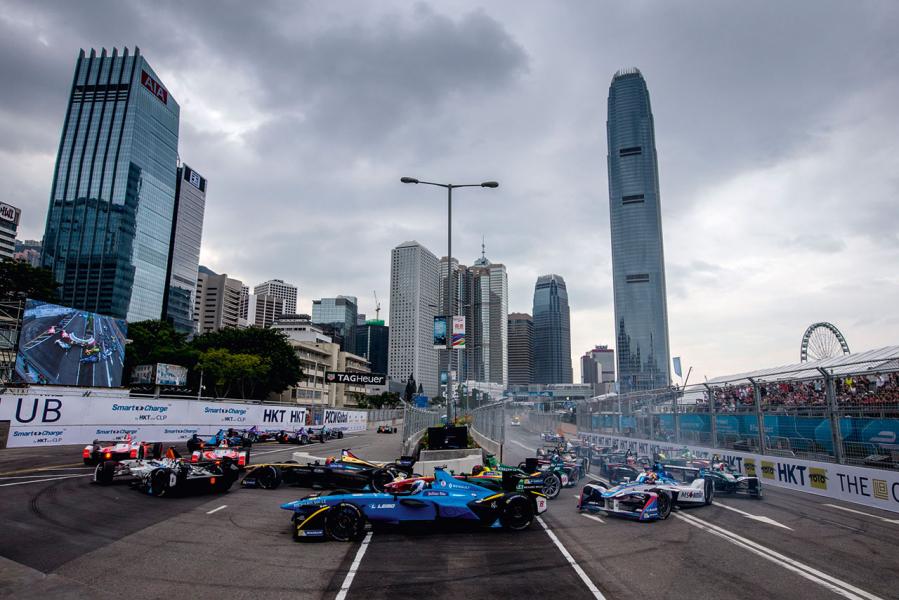 香港以独特的城市景观,再次举行电动方程式赛车锦标赛.