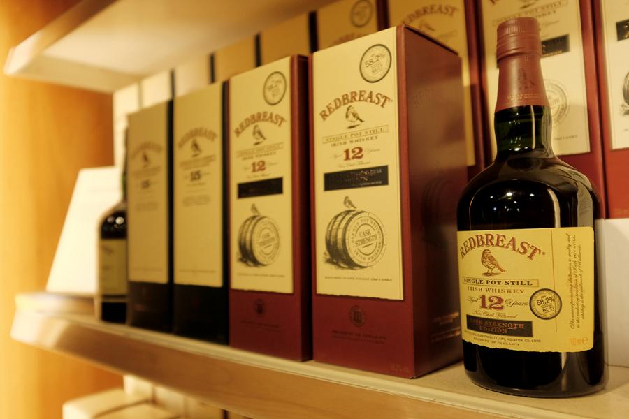 Jameson旗下的著名品牌之一樣Red Breast。 Jameson旗下的著名品牌之一樣Red Breast。