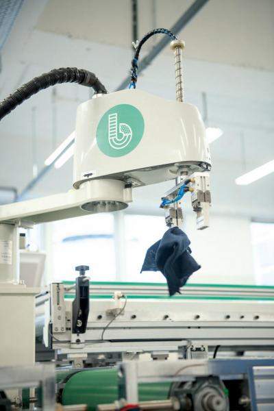 The Billie System 不耗水、不排廢水、不產生 化學廢料。 The Billie System 不耗水、不排廢水、不產生 化學廢料。