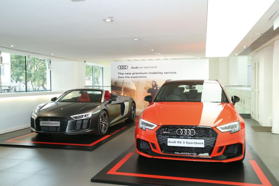 很多人的dream car超級跑車R8 Spyder也包括在「Audi on demand」內。 很多人的dream car超級跑車R8 Spyder也包括在「Audi on demand」內。