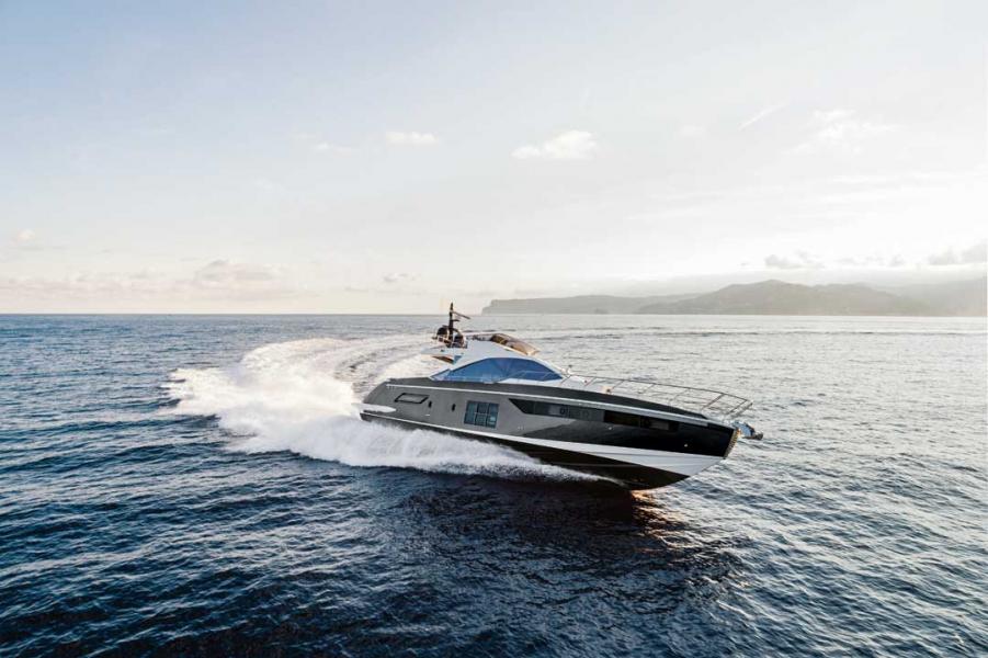 Azimut S7。 Azimut S7。
