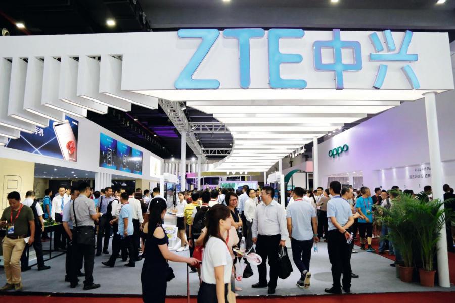 中興通訊經過艱難的兩個月後,業務終可恢復,但真正挑戰才開始。 中興通訊經過艱難的兩個月後,業務終可恢復,但真正挑戰才開始。