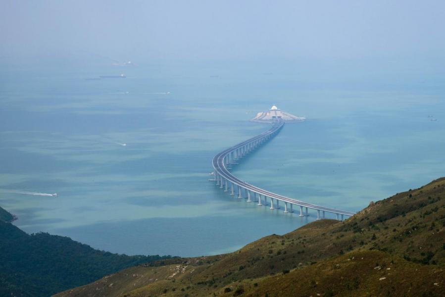 東大嶼山填海將為香港帶來一千七百公頃的土地。 東大嶼山填海將為香港帶來一千七百公頃的土地。