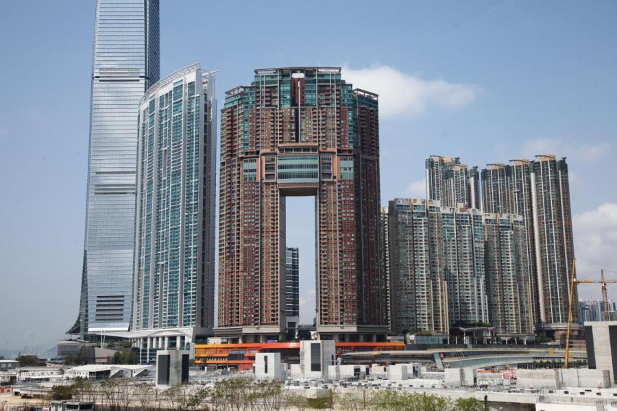 凱旋門B1層一個單號車位以500萬元售出,成為全港第二貴的車位王。 凱旋門B1層一個單號車位以500萬元售出,成為全港第二貴的車位王。