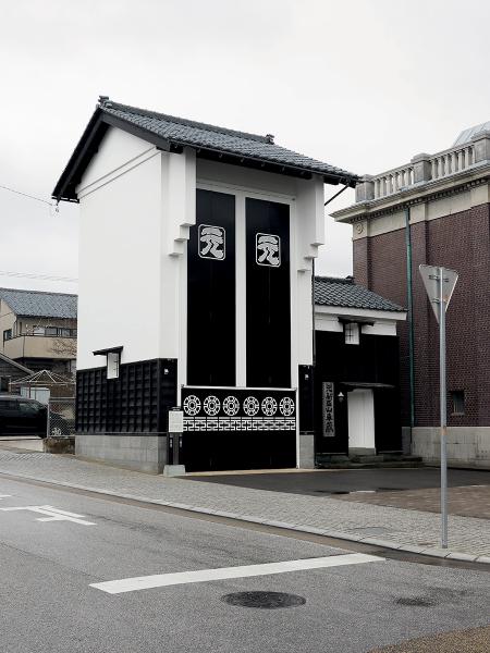 在三國港町小鎮散步最是愜意。 在三國港町小鎮散步最是愜意。