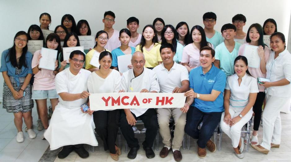 「逸」酒店管理集團與香港基督教青年會 (YMCA)合作,帶領青少年成員到菲律賓宿霧太平洋度假村進行慈善實習之旅。 「逸」酒店管理集團與香港基督教青年會 (YMCA)合作,帶領青少年成員到菲律賓宿霧太平洋度假村進行慈善實習之旅。
