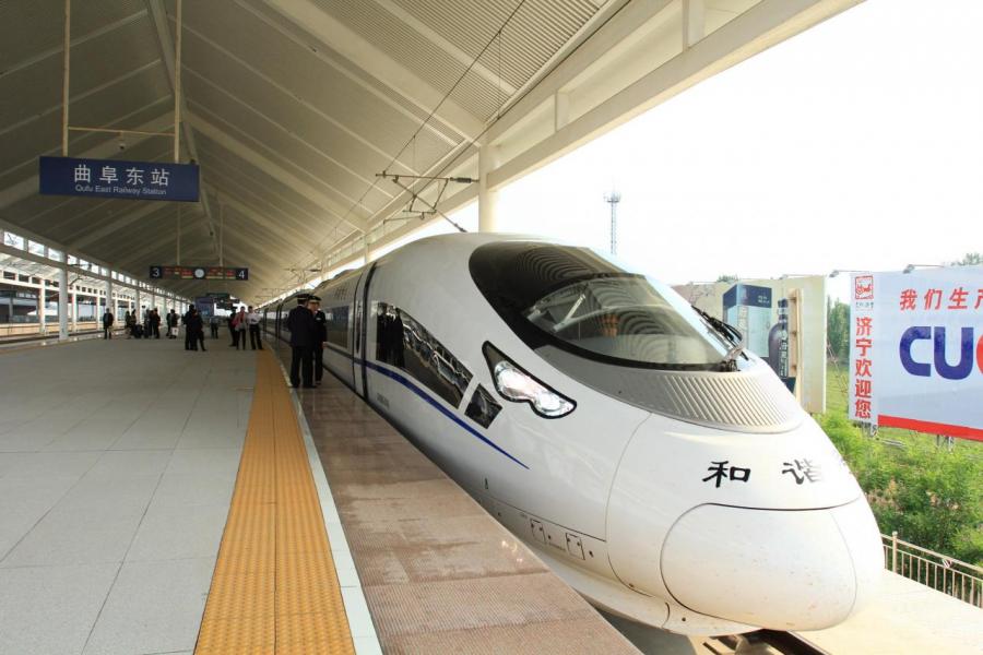 日後旅客只要買一張機票,就能再接駁到其他陸路交通工具。 日後旅客只要買一張機票,就能再接駁到其他陸路交通工具。