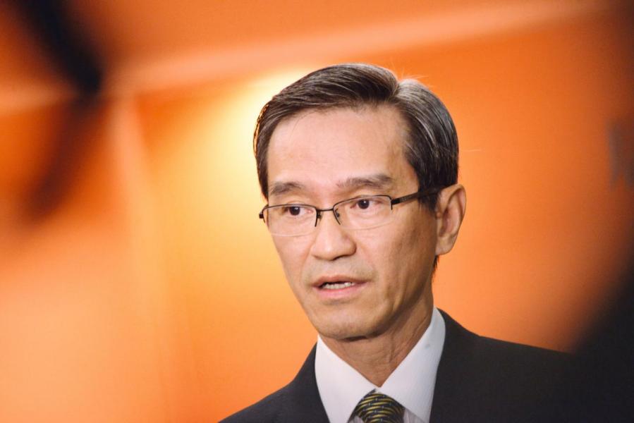黃遠輝指出,明年推售的居屋項目須視乎市場情況等而定。 黃遠輝指出,明年推售的居屋項目須視乎市場情況等而定。