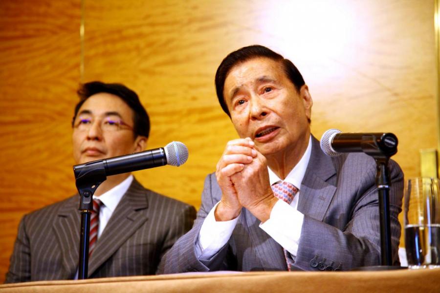 恒地以每方呎樓面地價5萬元投得中環美利道停車場地皮後,商廈交投立即非常暢旺。圖為集團主席李兆基。 恒地以每方呎樓面地價5萬元投得中環美利道停車場地皮後,商廈交投立即非常暢旺。圖為集團主席李兆基。