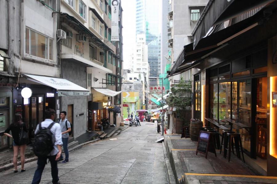 位於卑利街的地盤項目C由永泰地產及資本策略奪得。 位於卑利街的地盤項目C由永泰地產及資本策略奪得。