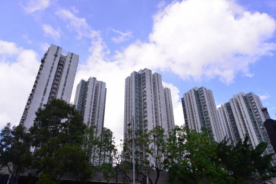 據中原地產數據,沙田第一城5月的平均呎價高見18,720元,短短半年反彈兩成。 據中原地產數據,沙田第一城5月的平均呎價高見18,720元,短短半年反彈兩成。