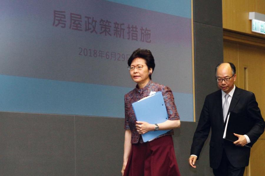 港府推出空置稅的目的是遏抑樓市,結果卻令發展商減慢建樓,令未來供應減少。 港府推出空置稅的目的是遏抑樓市,結果卻令發展商減慢建樓,令未來供應減少。