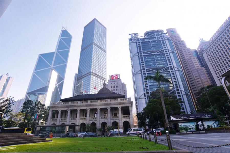 雖然息口上升,但本港供款負擔仍錄輕微回落。 雖然息口上升,但本港供款負擔仍錄輕微回落。