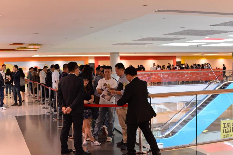 過去週末的新盤銷情理想,其中會德豐發展的MONTARA首輪500伙即日沽清,套現逾40億元。 過去週末的新盤銷情理想,其中會德豐發展的MONTARA首輪500伙即日沽清,套現逾40億元。