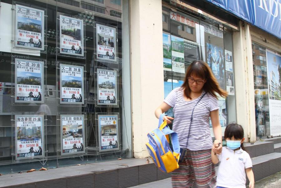 6月份住宅買賣合約宗數大跌,正正反映5月中美貿易戰升級影響。 6月份住宅買賣合約宗數大跌,正正反映5月中美貿易戰升級影響。