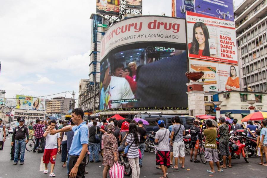 馬尼拉擁有超過2,000萬的人口,位列東南亞經濟增速第二,人均年GDP達3,000美元。 馬尼拉擁有超過2,000萬的人口,位列東南亞經濟增速第二,人均年GDP達3,000美元。