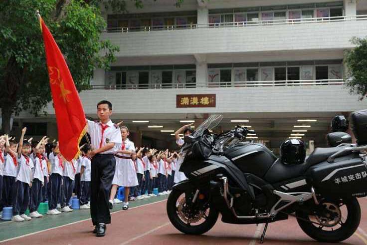 朝天小學歷史悠久,前身為滿清的廣州同文館。 朝天小學歷史悠久,前身為滿清的廣州同文館。
